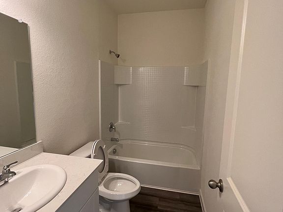 4th image of 1710 Washington St