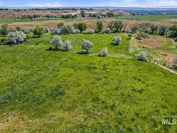 5th image of 4532 Oak Rd