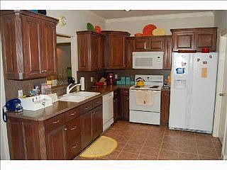 3rd image of 4105 Mackenzie Dr