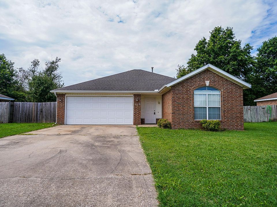 1st image of 221 Sun Meadow Dr