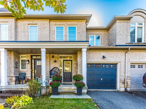 2454 Montagne Ave, Oakville, ON L6M 0J5