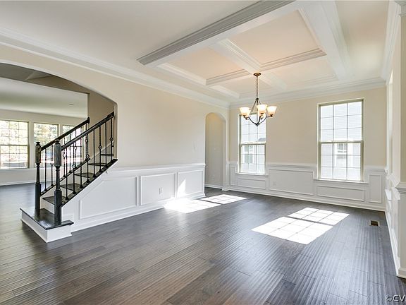 5th image of 5005 Shoals Court Gln