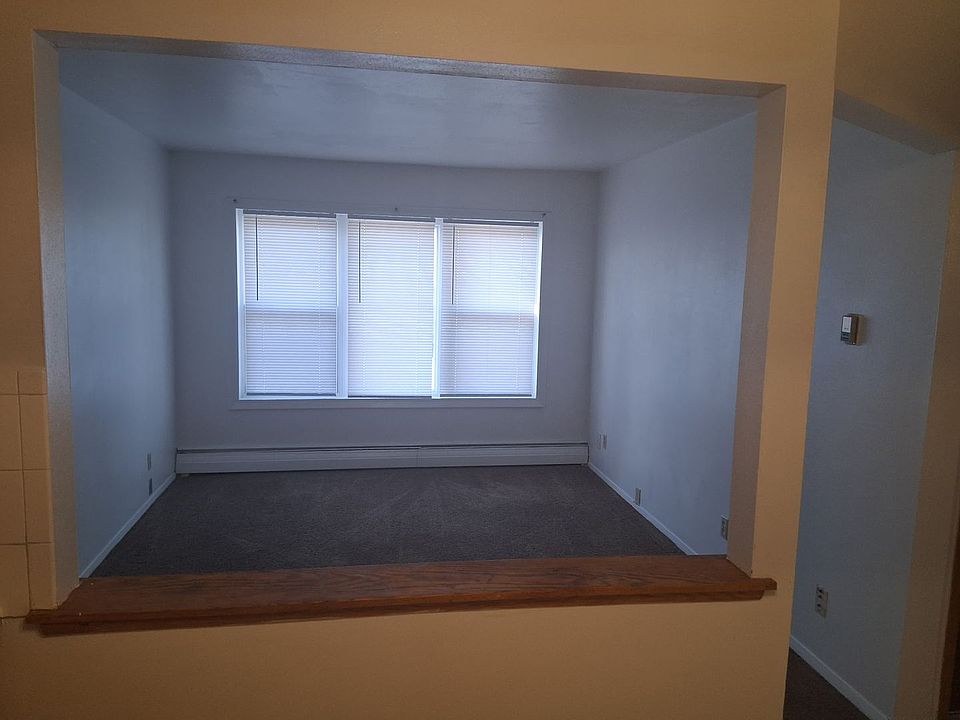 1st image of 4007 28th Ave APT 12