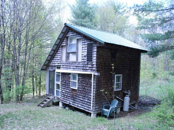 1590 Lewis Road, Poultney, VT 05764