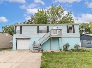 8220 Sycamore Ave, Highland, IN 46322