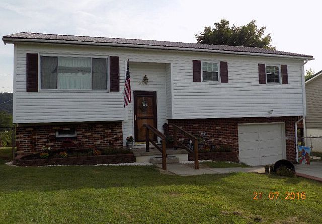 1st image of 908 Calverts Ln