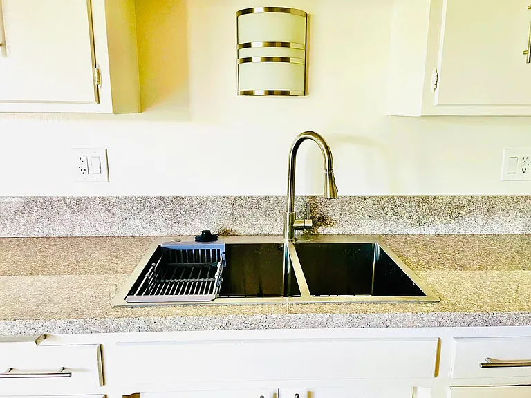 405 N Marengo Ave #11 — Photo 12