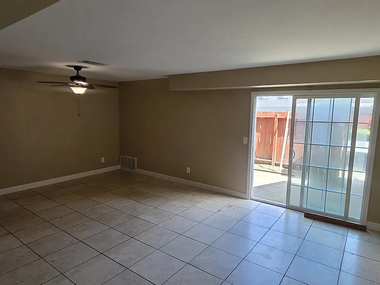 1940 Grande Cir #58 — Photo 15