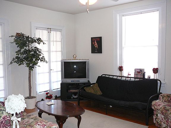 2nd image of 101 S Boulevard APT 1