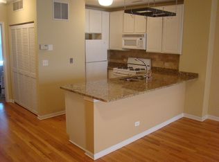 3516 N Sheffield Ave APT 2RN, Chicago, IL 60657