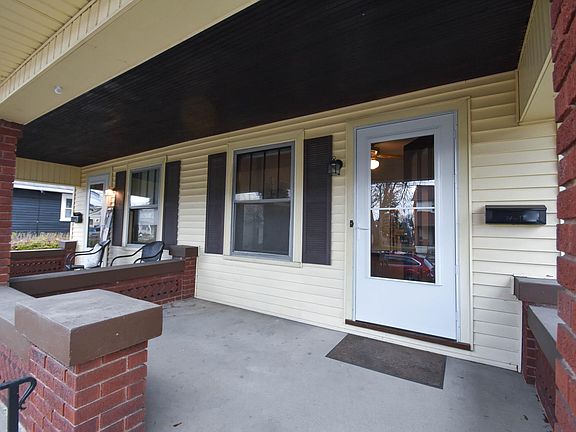 3rd image of 3120 Wayne Ave