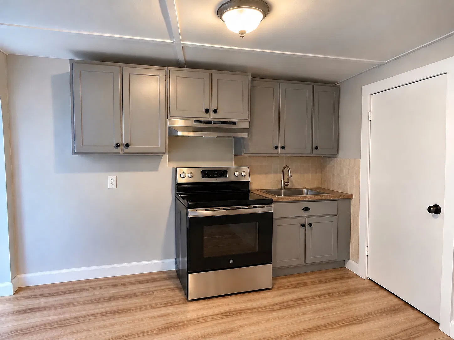 2 bed, 1000 sqft, $1,850 — Photo 3