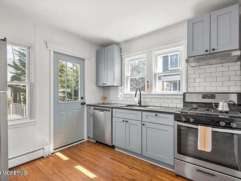1708 A St #1 — Photo 9
