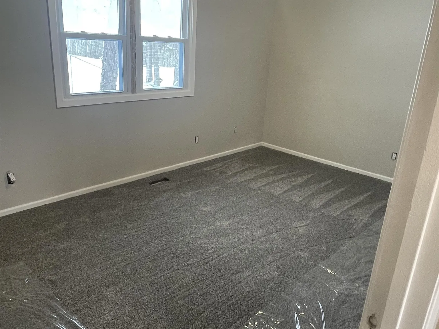 817 East Hackley Avenue - 1 — Photo 4