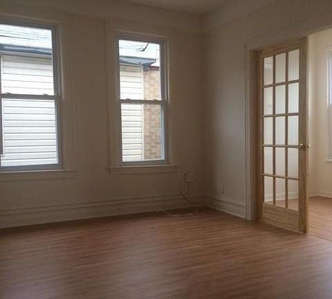 4th image of 2801 Ford St #2