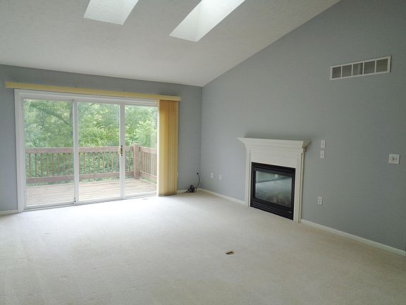 4th image of 1820 Willow Creek Dr #43