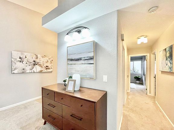 4th image of 2968 Moorpark Ave APT 6