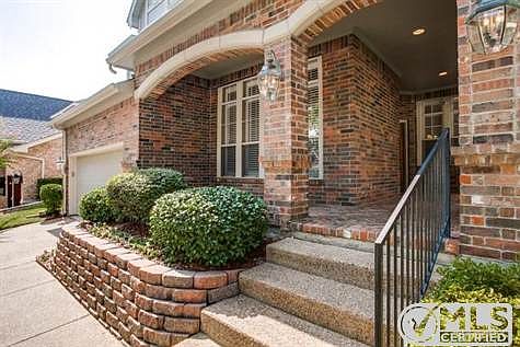 3rd image of 7915 Glade Hill Ct