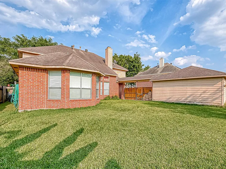 6806 Rhodes Ct — Photo 50
