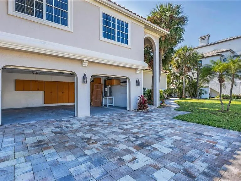 120 Sands Point Dr — Photo 47