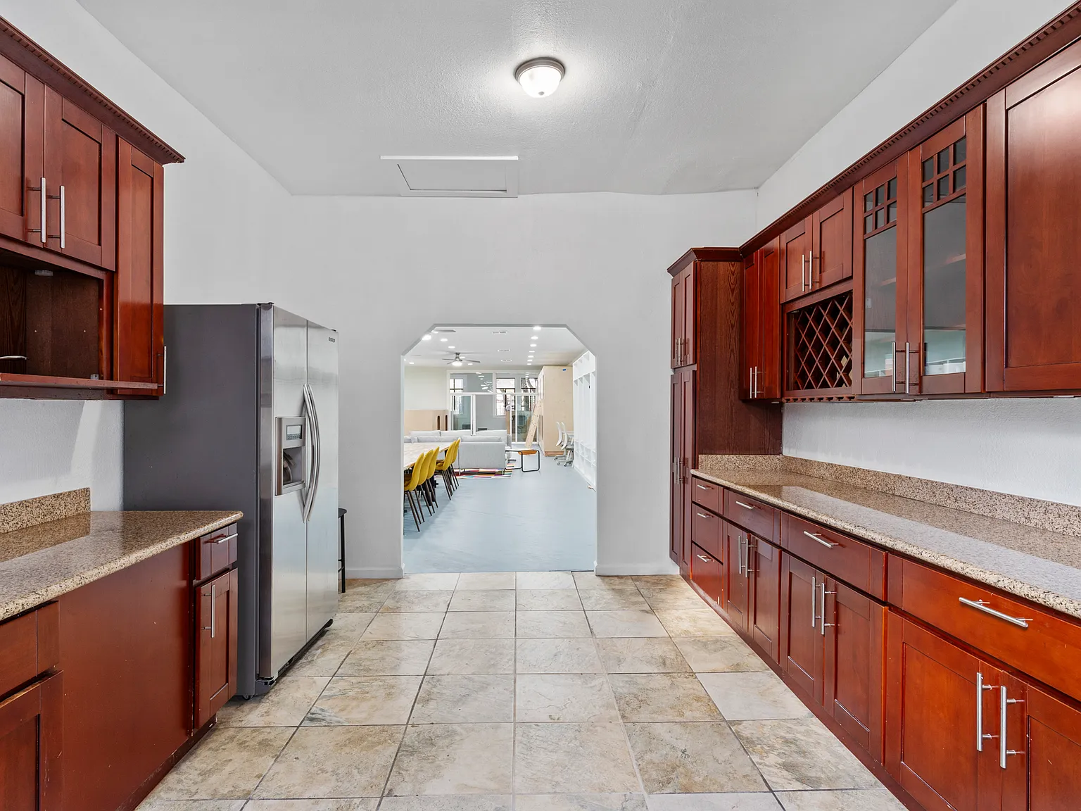 848 Divisadero St — Photo 4