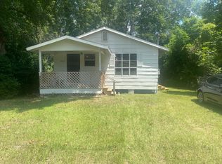 1060 Bonner St, Silsbee, TX 77656