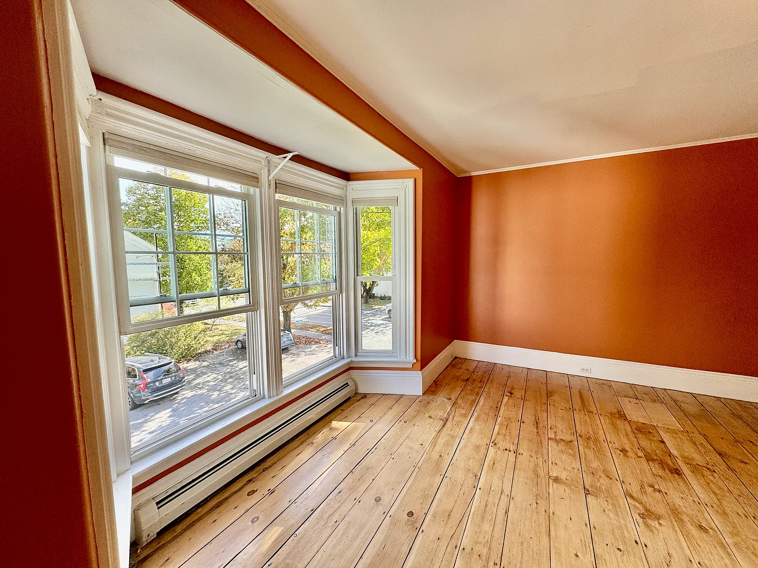 3 bed, $1,700 — Photo 3
