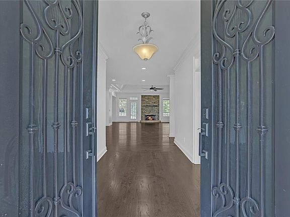 4th image of 1232 Reece Dr