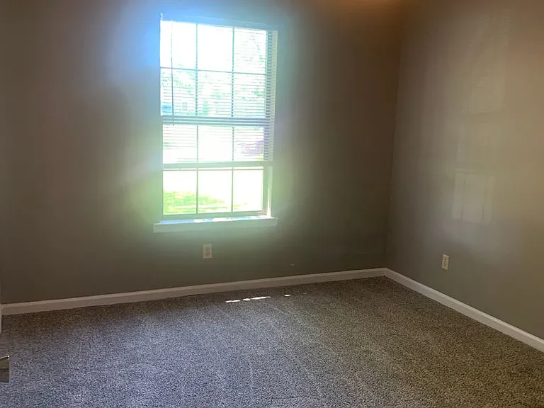 129 Blossom Dr — Photo 12