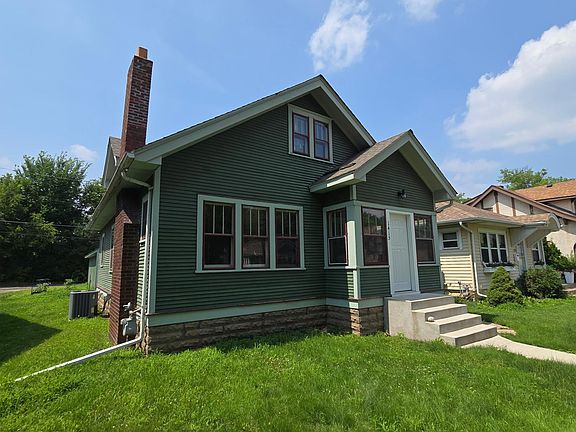 3rd image of 1415 Payne Ave