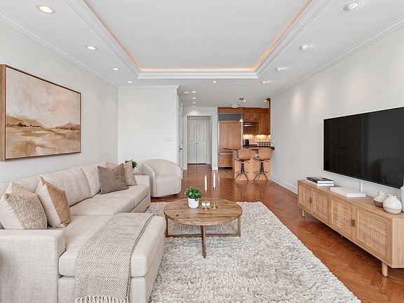 4th image of 85 E India Row APT 23A