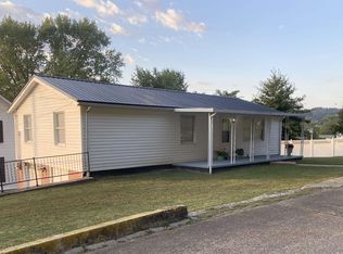 180 Pike St, New Martinsville, WV