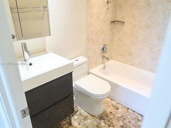 4th image of 3000 N Ocean Blvd APT 407