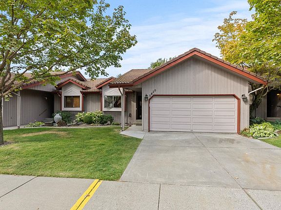 3rd image of 3820 S Alder Dr