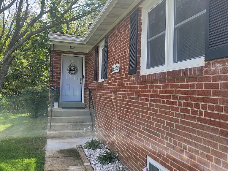 16309 Holly Hill Dr — Photo 20