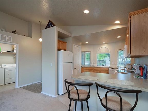 4th image of 5508 S Plumbdale Ave