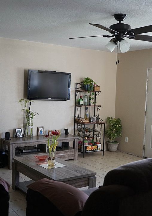 2nd image of 245 Pleasant Ave
