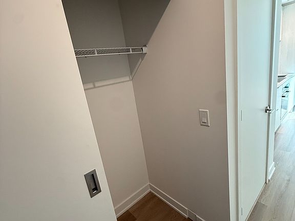 3rd image of 101 John St N #1617