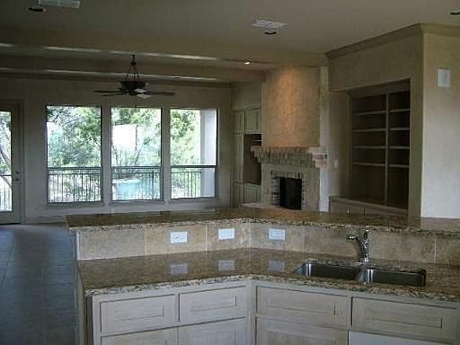 3rd image of 22547 LYNRIDGE DR