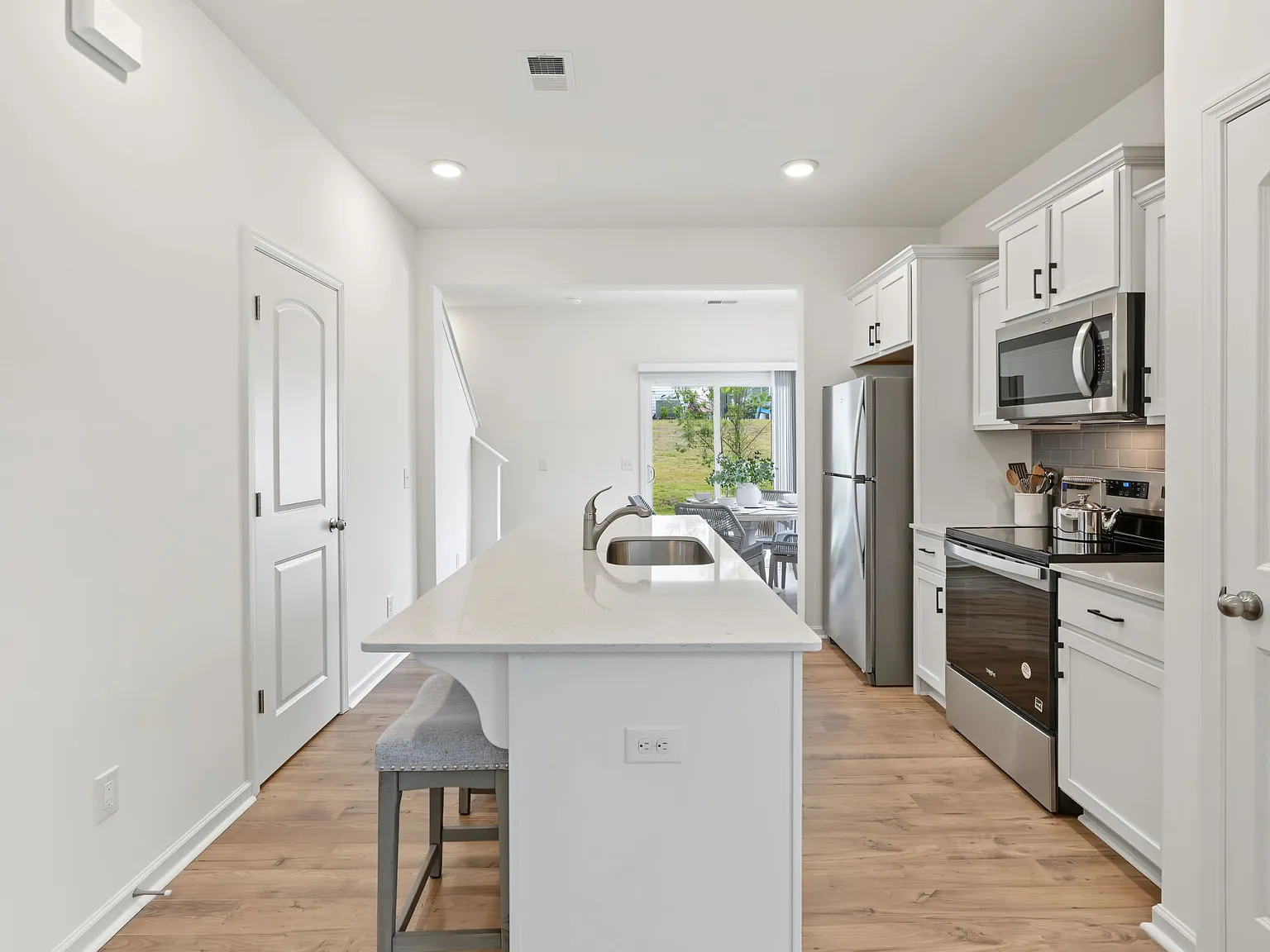Bayshore Townhomes — Photo 4
