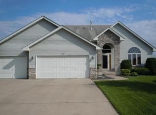 6047 N Ridge Dr, Savage, MN 55378