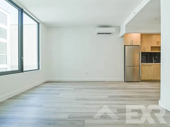 160 Clarkson Avenue image 1 of 11