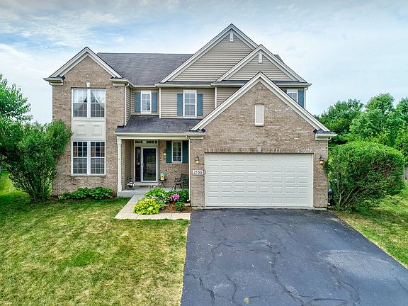 2nd image of 1700 Scarlett Oak Ct