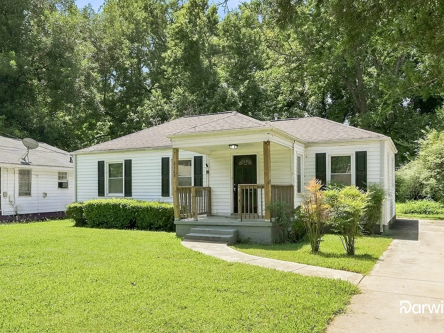 3 bed, 1.0 bath, 880 sqft, $1,465 — Photo 2