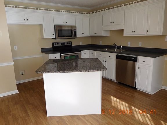 4th image of 317 Camden Park Dr