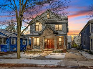 1049 Chapin Ave, Birmingham, MI 48009
