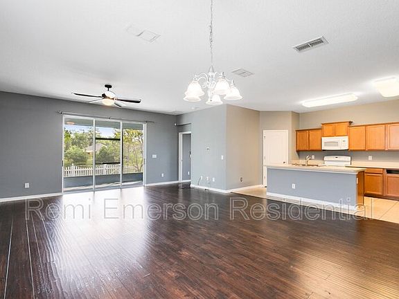 5th image of 2819 Youngford St