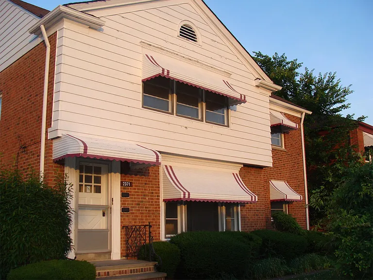 2371 Warrensville Center Rd — Photo 4