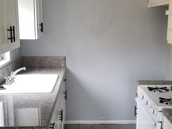 2nd image of 424 W Lohart Ave APT B