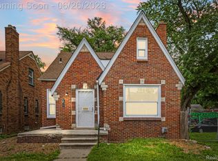 8310 Whitcomb St, Detroit, MI 48228